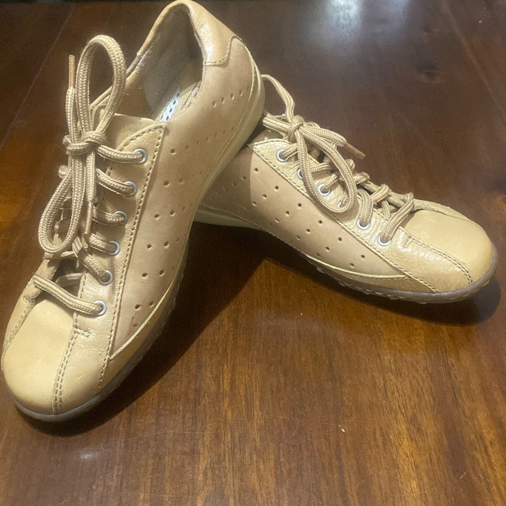 Born Tan Leather Lace Up Oxford Sneaker Shoe BicycleToe 6 / 36.5 M/W W1578 J5